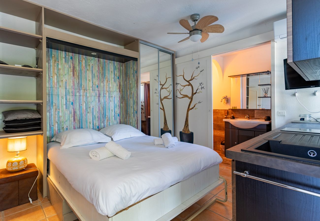 Villa in Mandelieu-la-Napoule - VILLA JUSTINE VI4239 By Riviera Holiday Homes