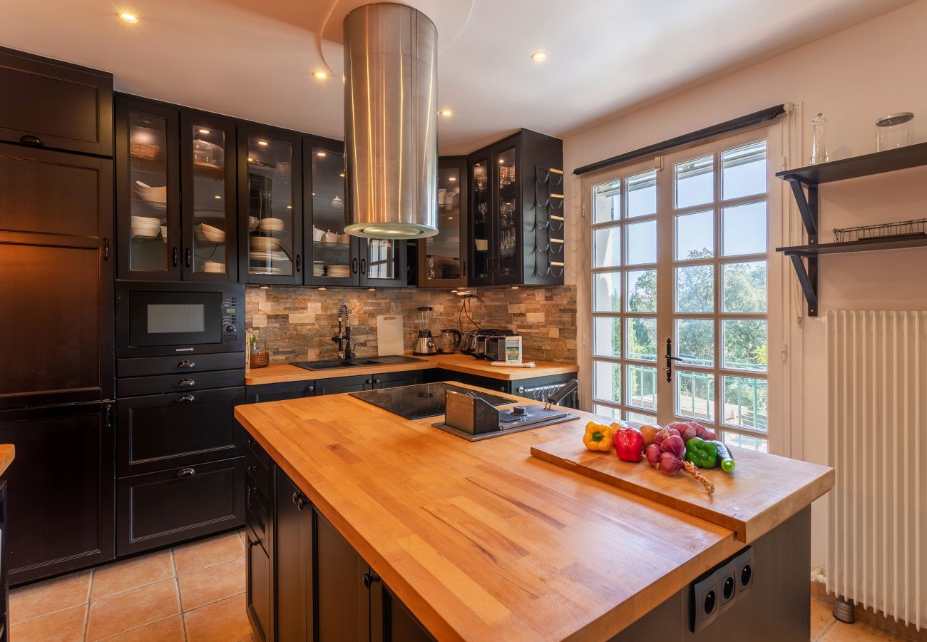 Villa in Mandelieu-la-Napoule - VILLA JUSTINE VI4239 By Riviera Holiday Homes