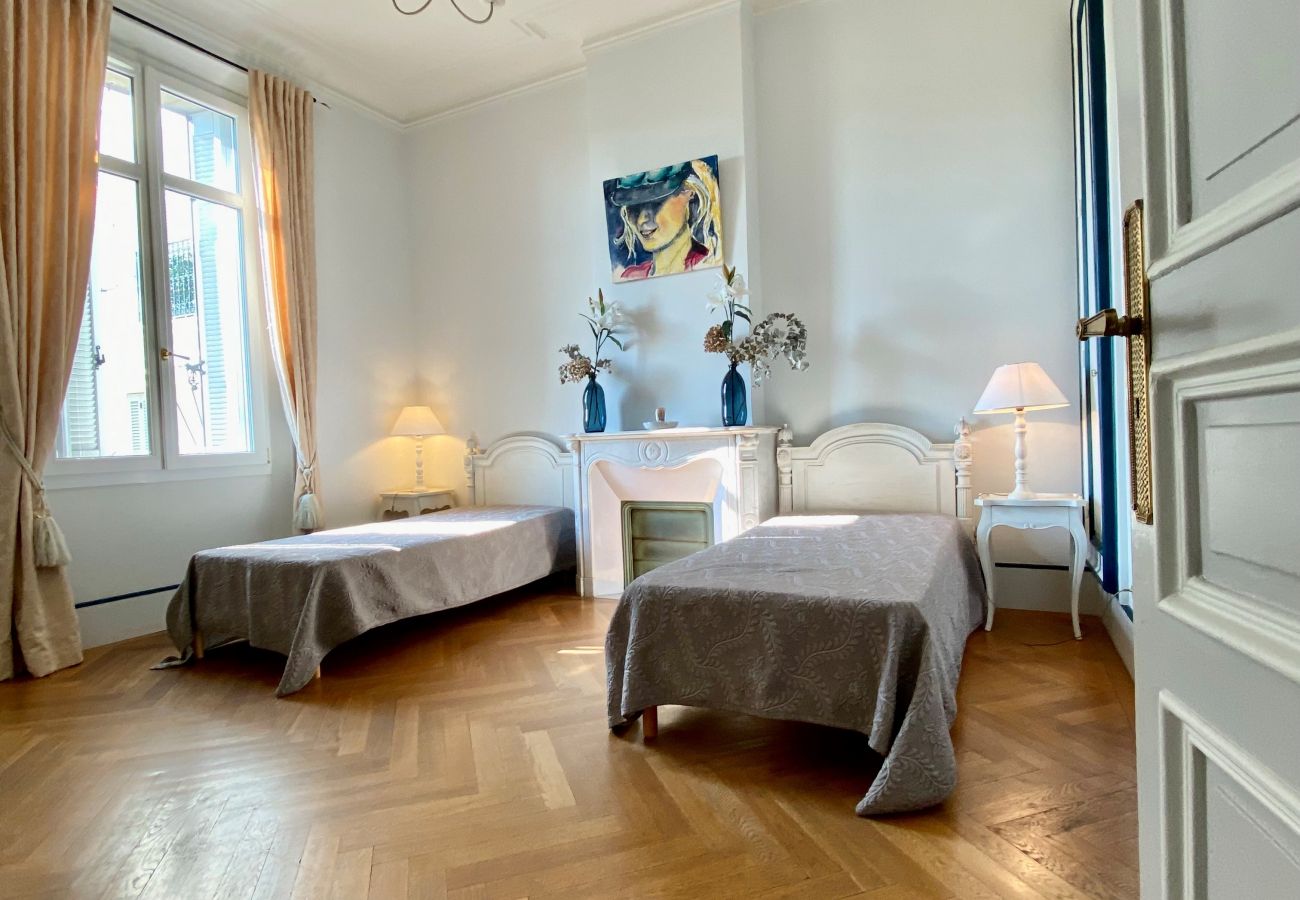 Apartment in Cannes - GAZ5213 / Incomparable 4 pièces Port