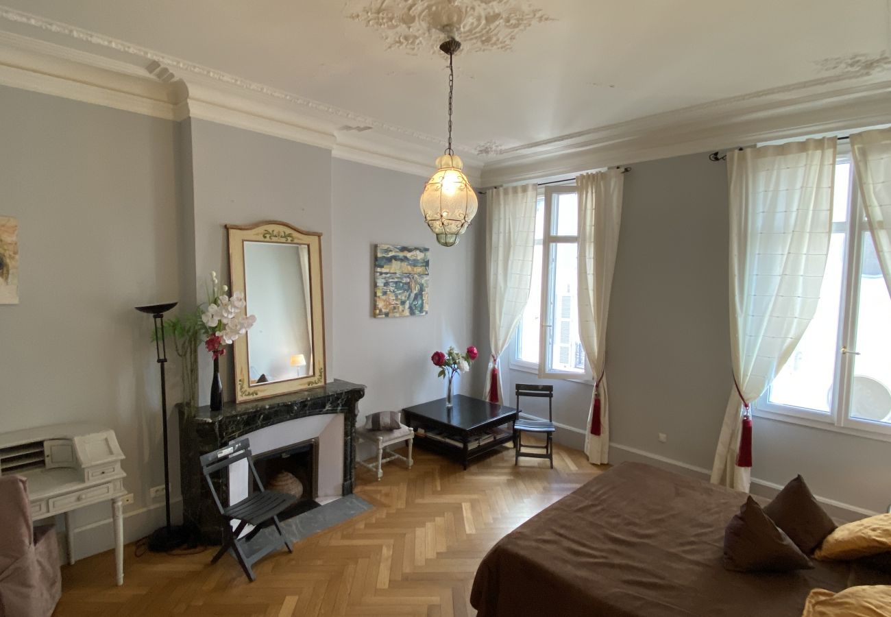 Apartment in Cannes - GAZ5213 / Incomparable 4 pièces Port