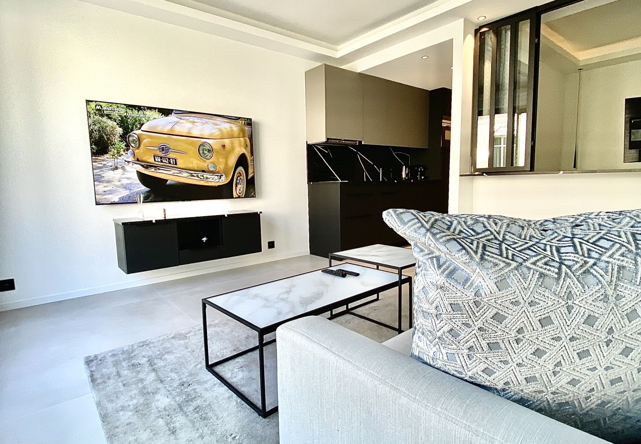 Studio in Cannes - DAV509 / Lumineux 2 pièces terrasse Gray D'Albion