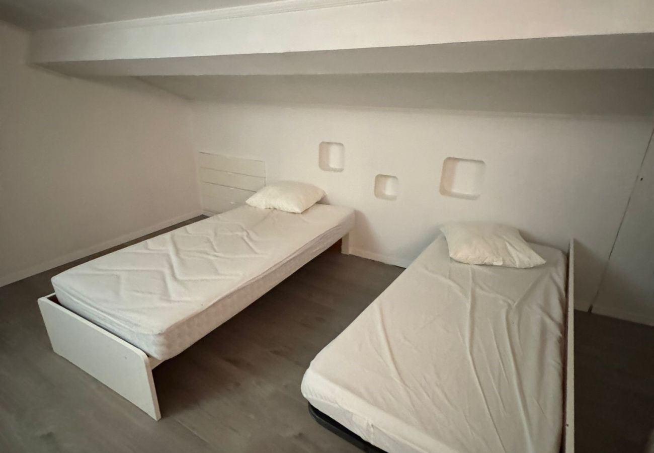 spacious and bright bedroom