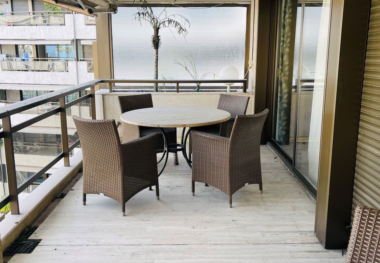 Apartment in Cannes - MAL523 / Gray d'Albion / 2P