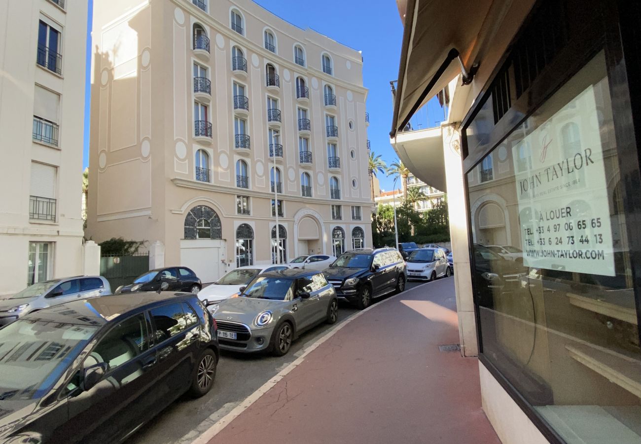 Apartment in Cannes - Riviera Design / Charmant appartement 2mn des plag