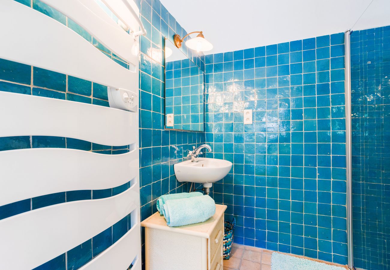 Villa in Roquefort-les-Pins - Villa Les Feuillets  VI4250 by Riviera Holiday Hom