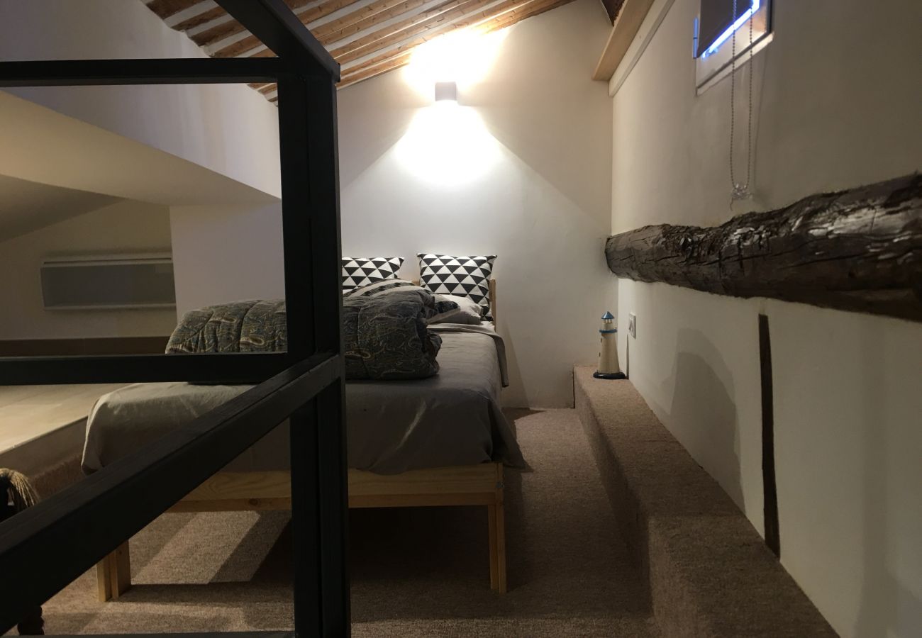 cosy and bright room