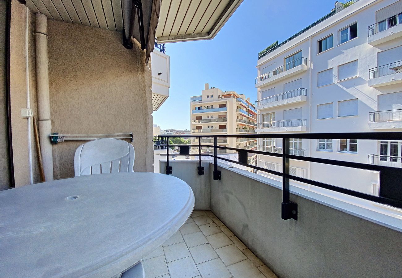 Apartment in Cannes - ARN5326 Eden Palace / 2P