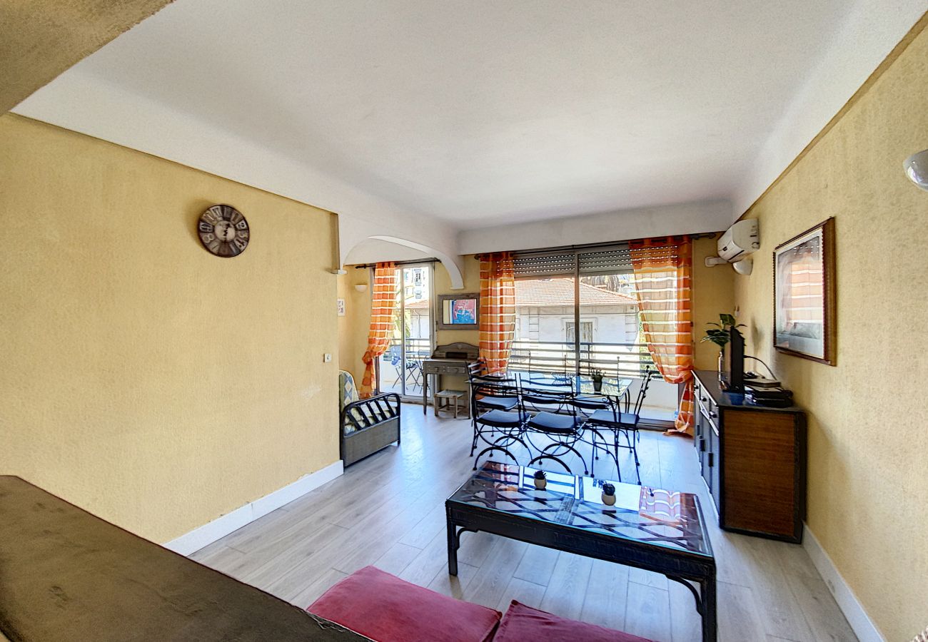 Apartment in Cannes - LAC2141 Appartement de charme face Croisette