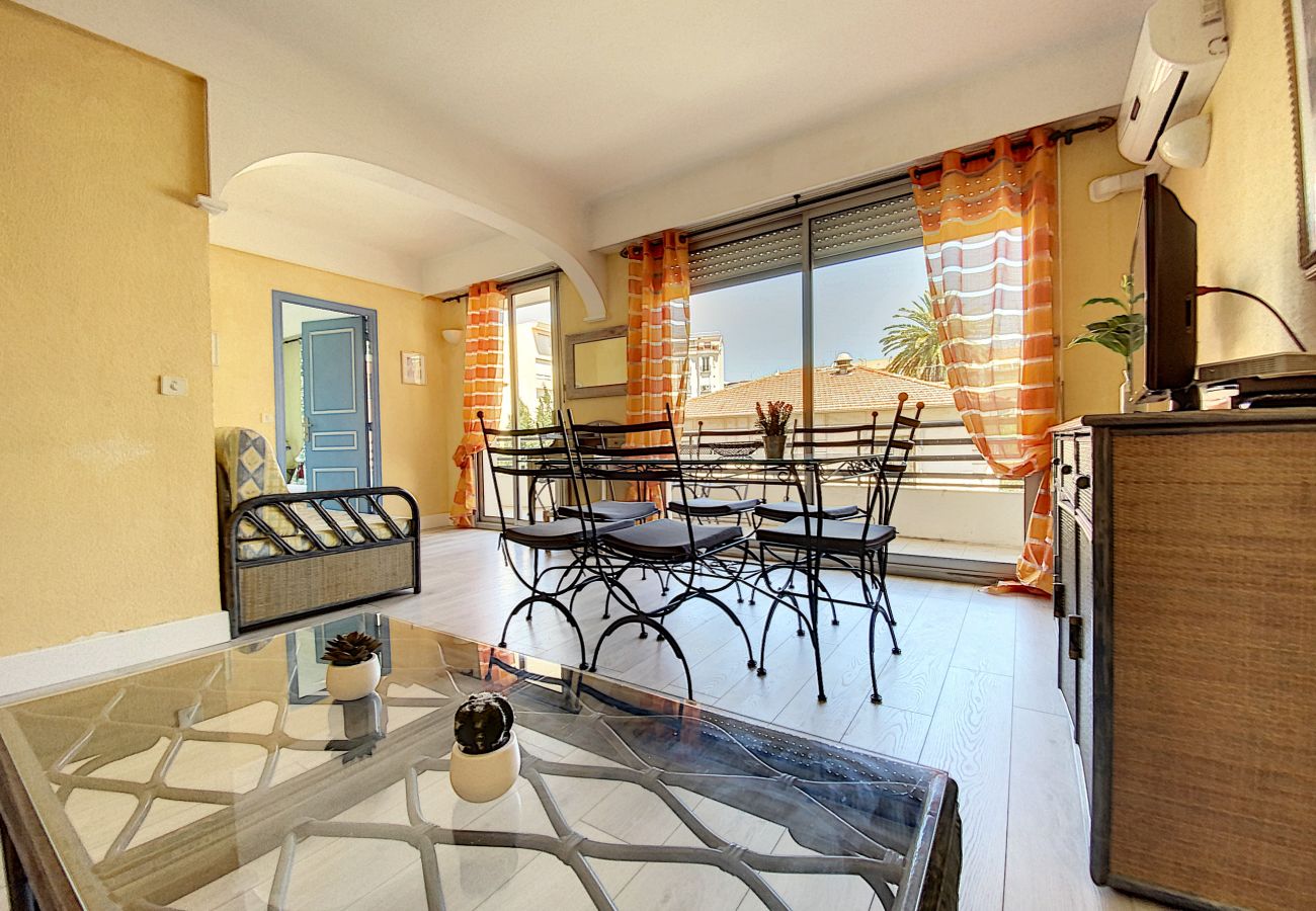 Apartment in Cannes - LAC2141 Appartement de charme face Croisette