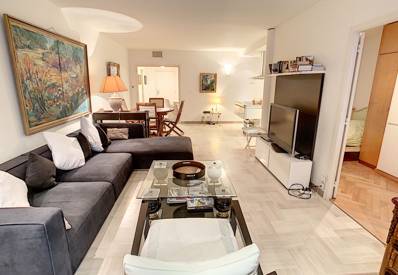 Apartment in Cannes - SCI537 / Magnifique apt situé au Gray d'Albion