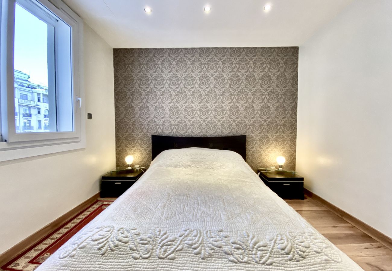 Apartment in Cannes - MES1112 Appartement immeuble sur Croisette