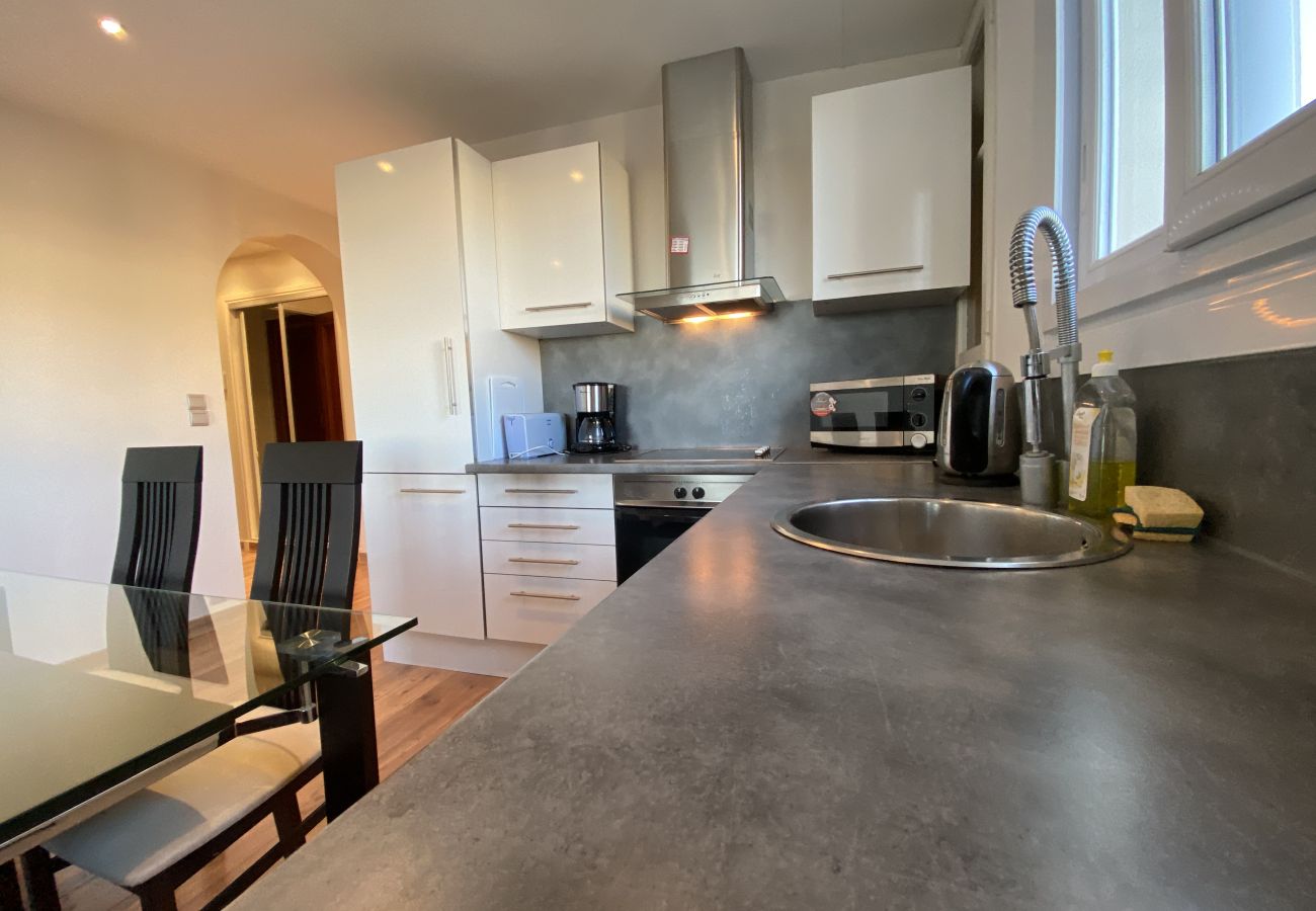 Apartment in Cannes - MES1112 Appartement immeuble sur Croisette