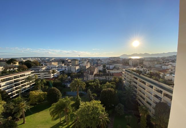 Apartment in Cannes - FON5581 / 2 pieces Terrasse Vue Mer/ GALLIA
