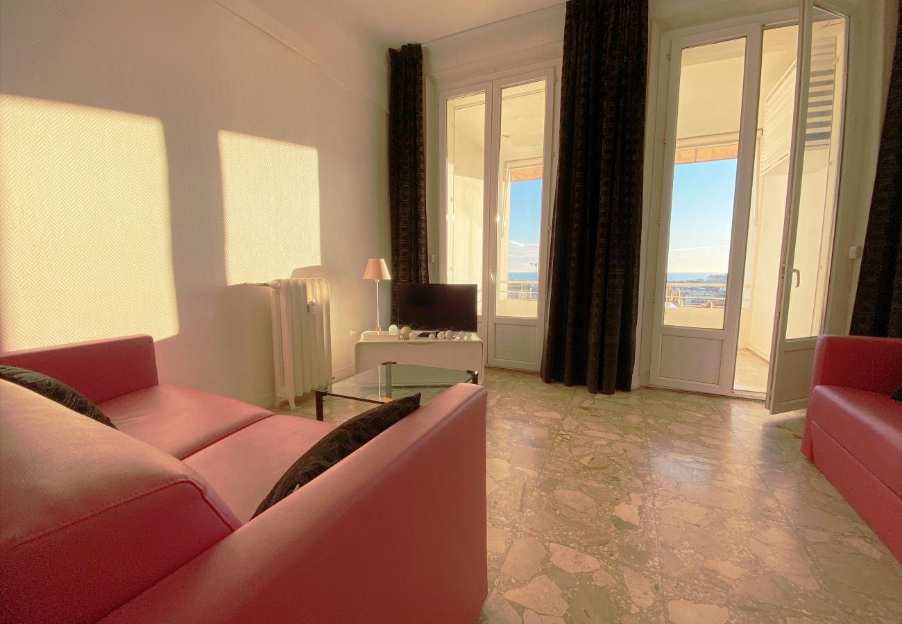 Apartment in Cannes - FON5581 / 2 pieces Terrasse Vue Mer/ GALLIA