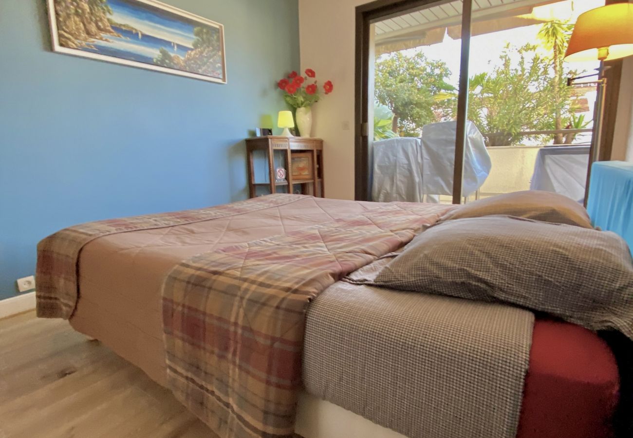 Apartment in Cannes - MAN528 2 pièces terrasse vue mer