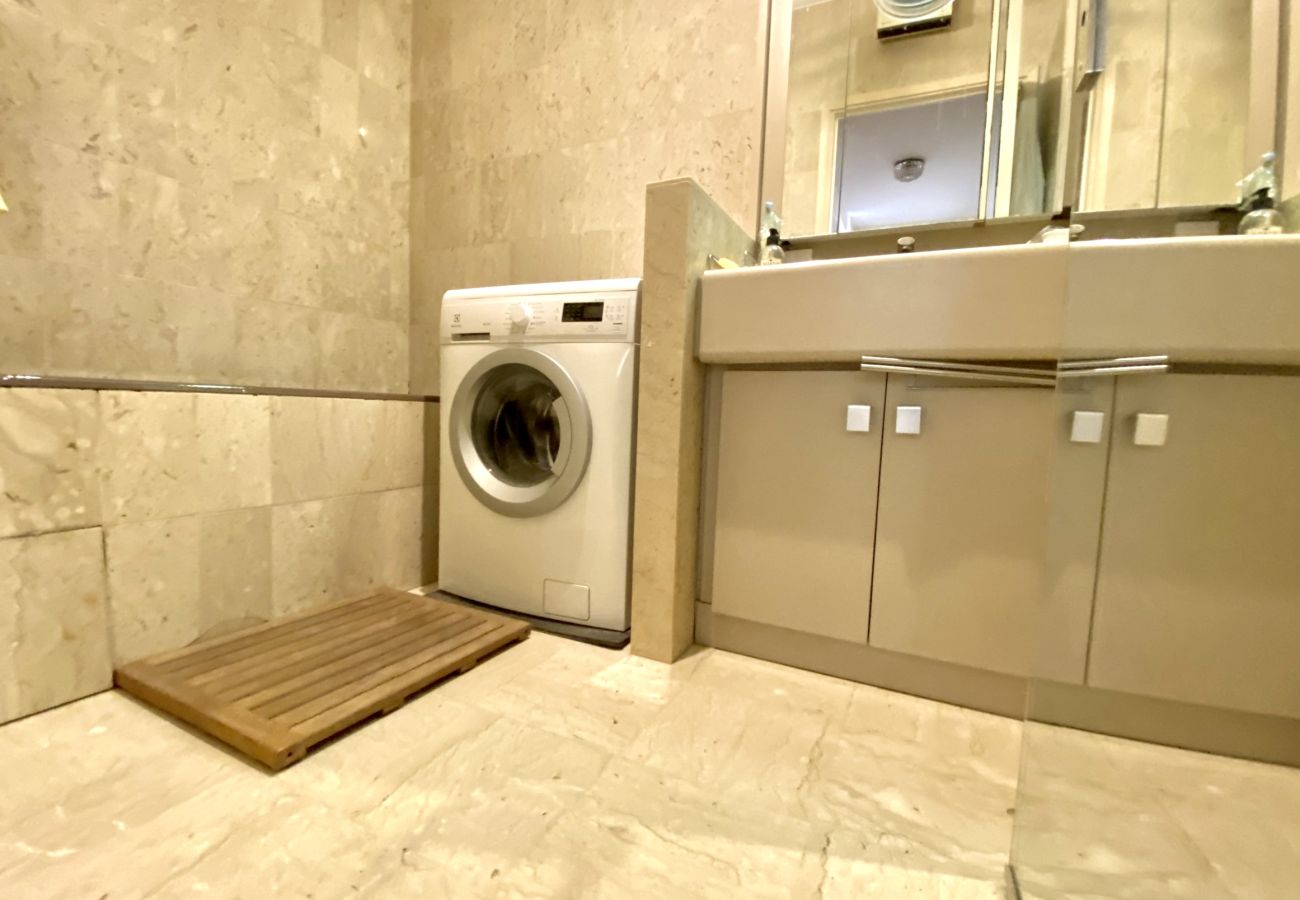 Apartment in Cannes - MAN528 2 pièces terrasse vue mer