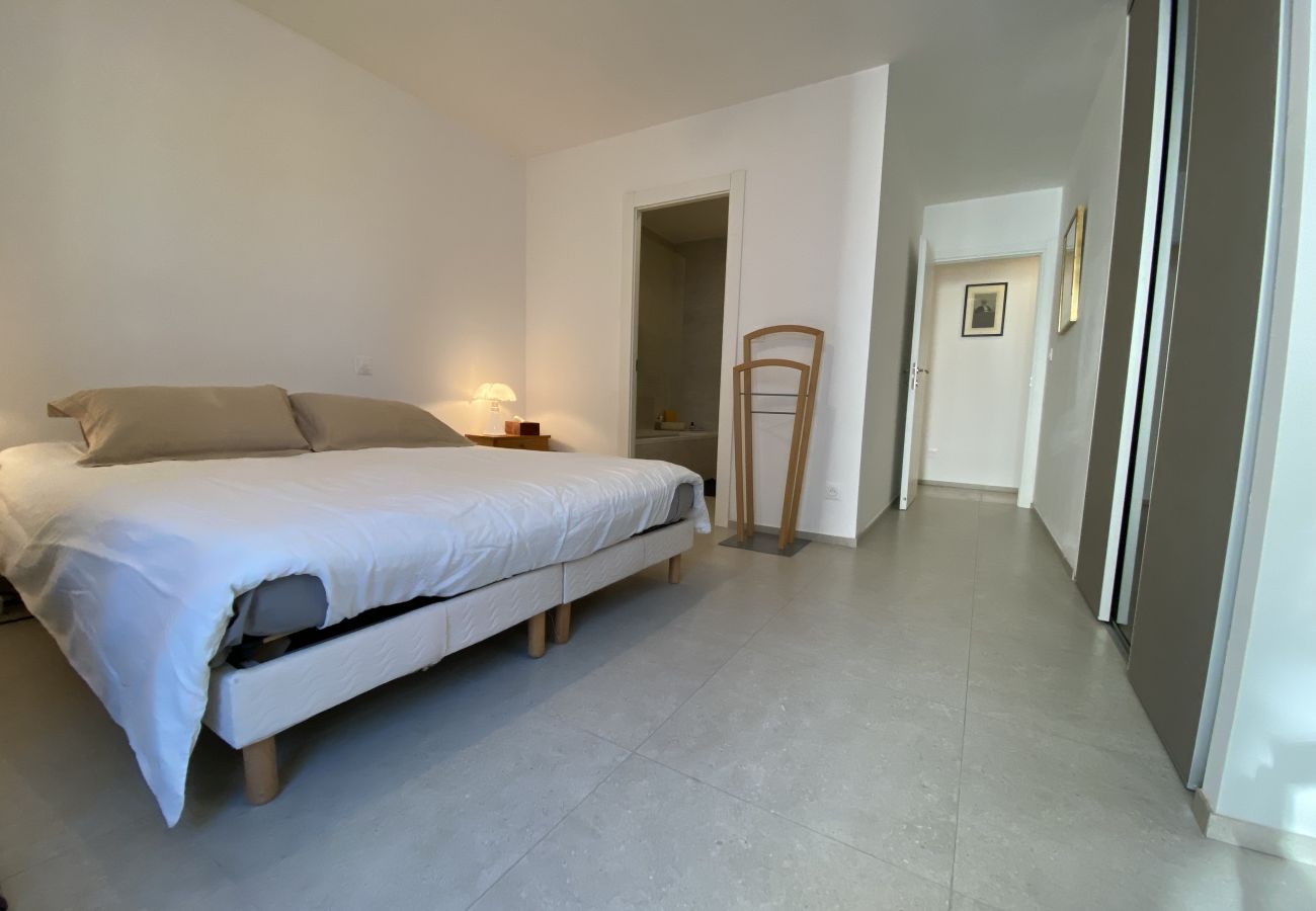 Apartment in Cannes - ANT1308 Central Plages Palais 4 rooms