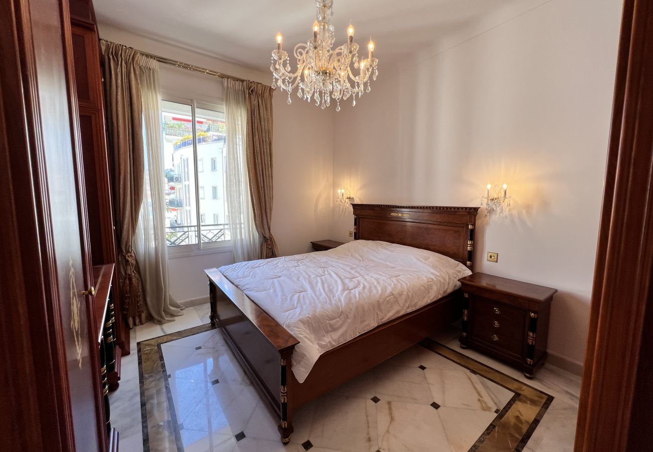 Apartment in Cannes - FON3 / Exceptionnel 5 pièces vue mer