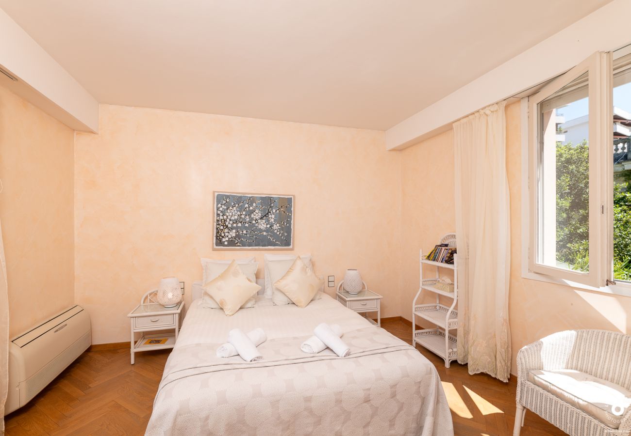 bedrooms with double beds overlooking the garden