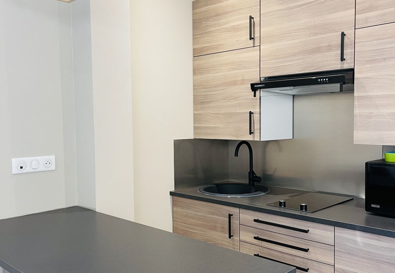 Studio in Cannes - ROH234 / Studio PALAIS MIRAMAR