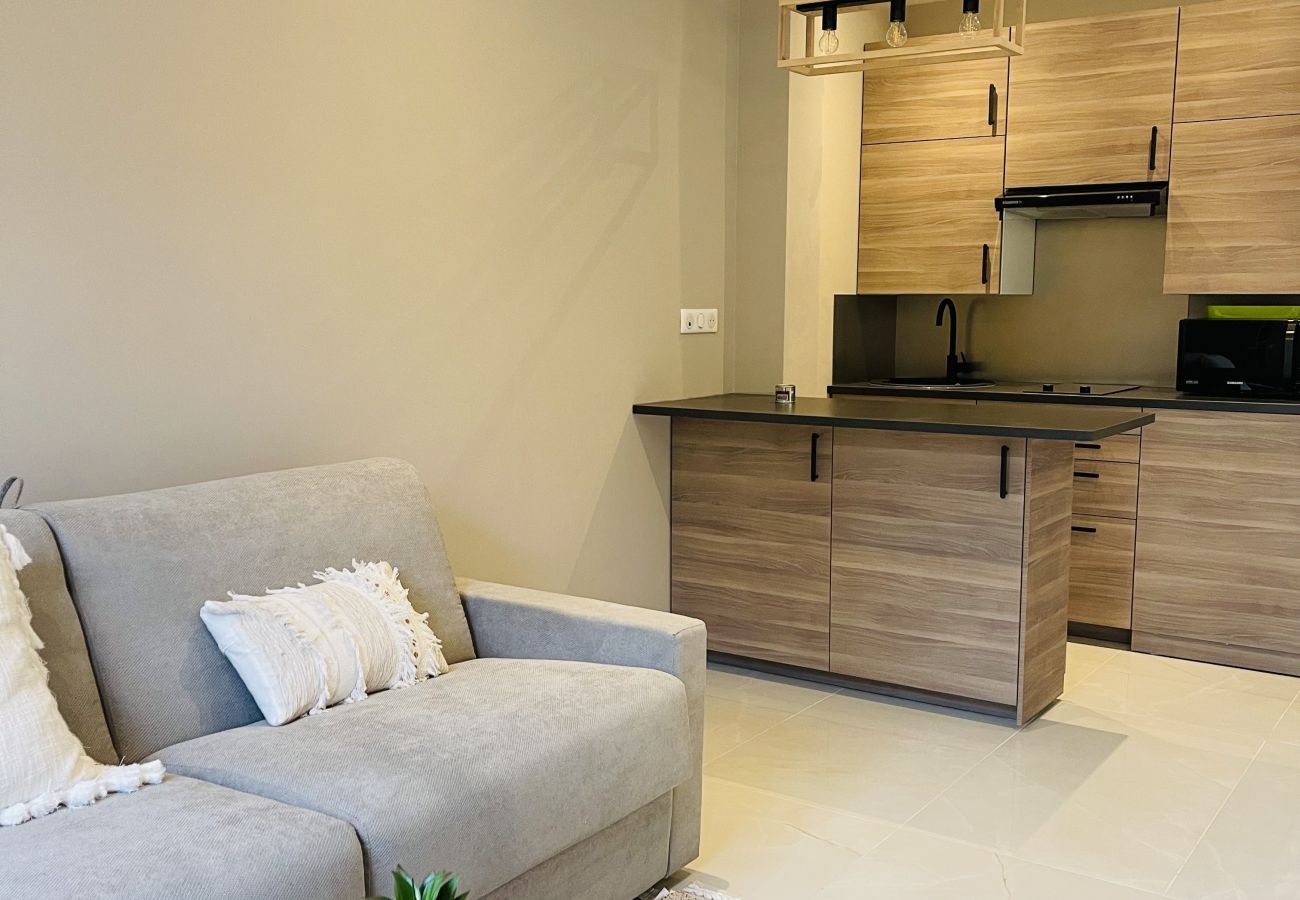 Studio in Cannes - ROH234 / Studio PALAIS MIRAMAR