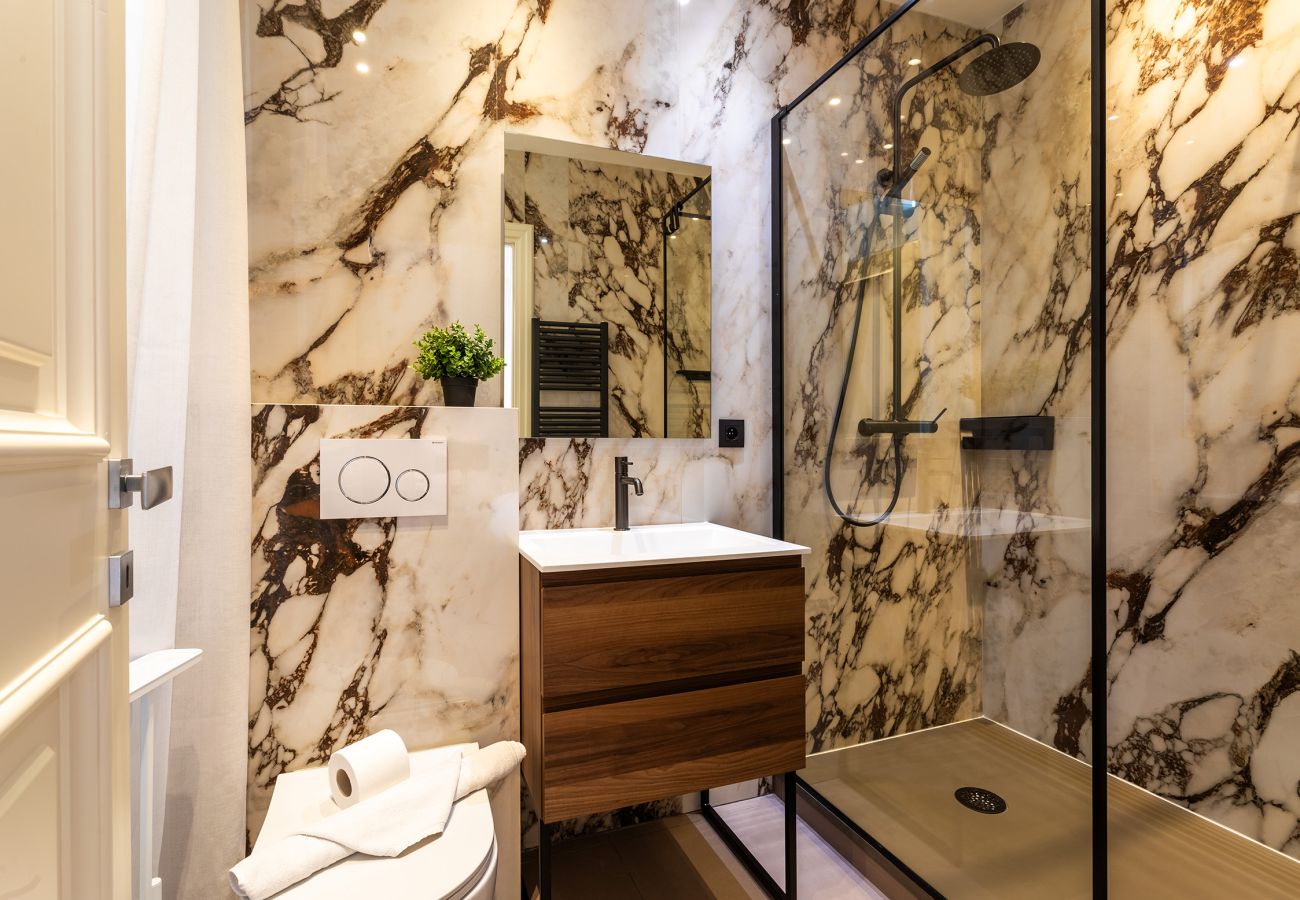 Apartment in Cannes - The Six Appartement moderne et luxueux, Croisette