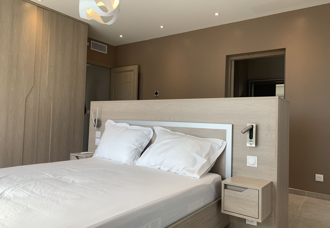 Villa in Antibes - Villa Exceptionnelle 7 chambres 7 sdb / CHARLESTON