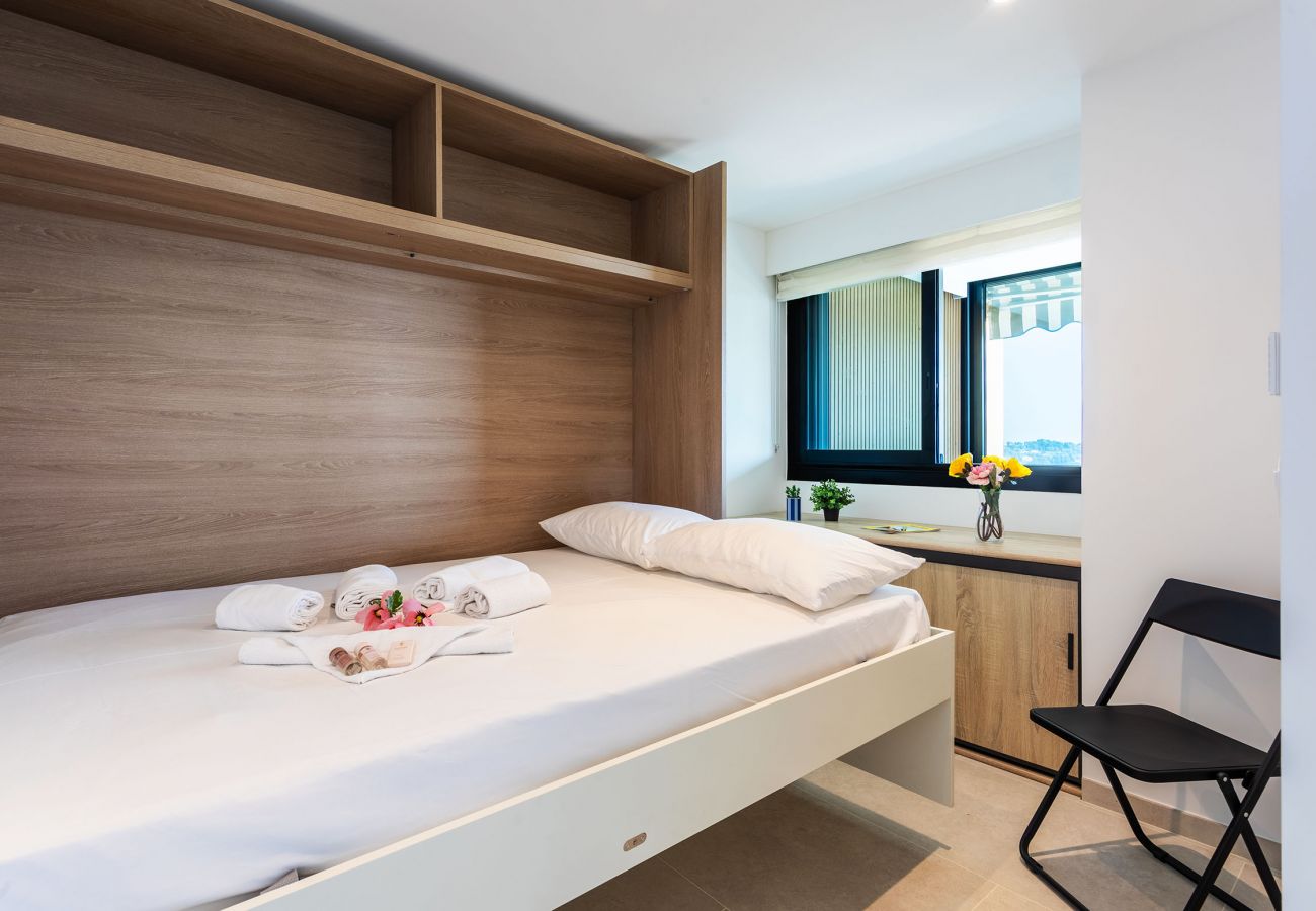 Apartment in Villefranche-sur-Mer - Agrianthe Palmiers AP4380 By Riviera Holiday Homes