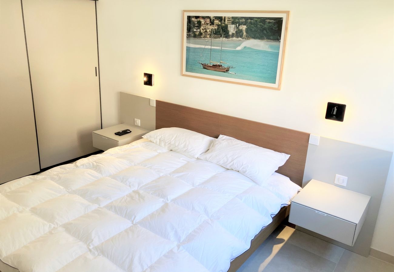 Apartment in Villefranche-sur-Mer - Agrianthe Palmiers AP4380 By Riviera Holiday Homes