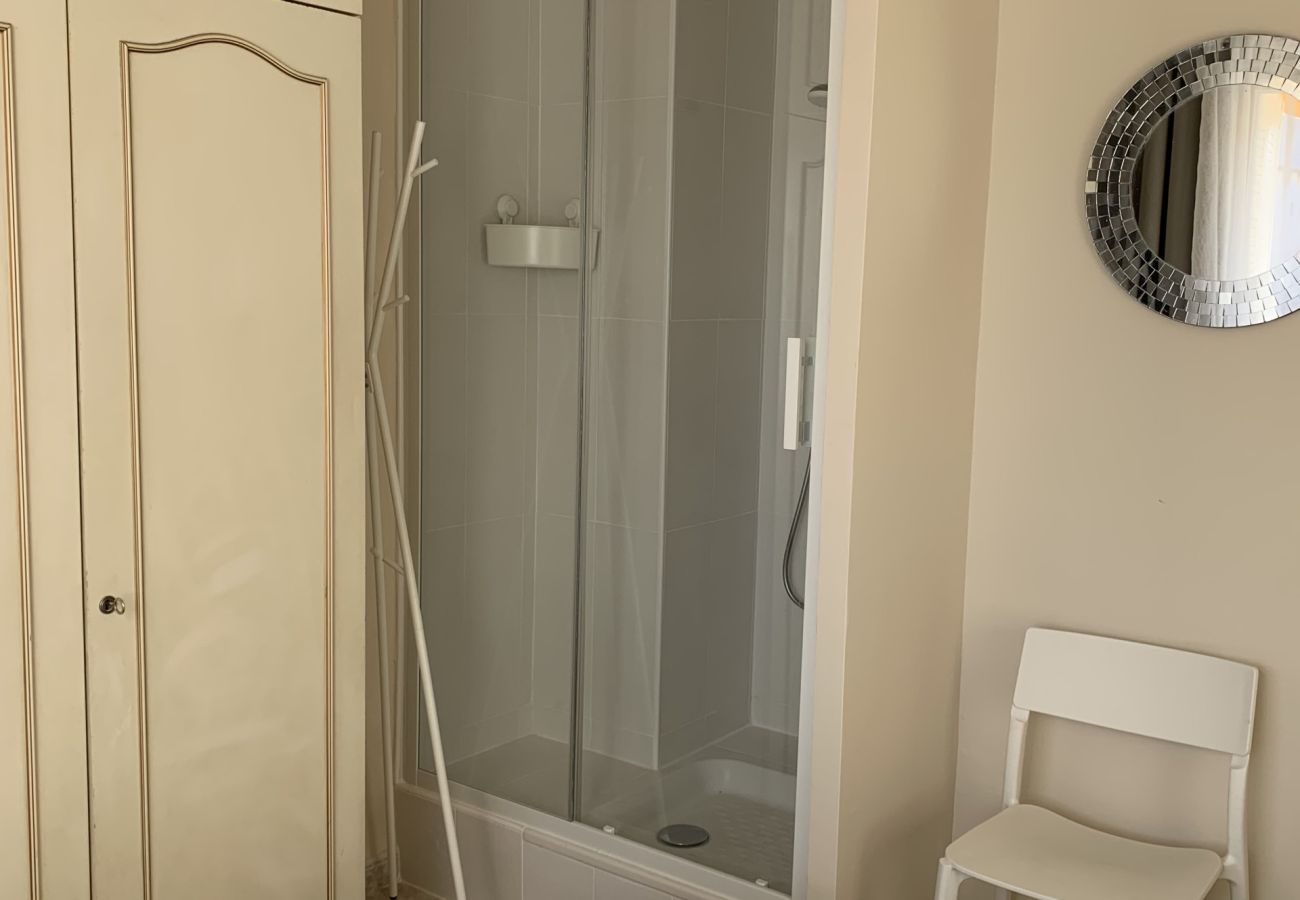 Apartment in Cannes - SIM1283 Proche mer apt familial
