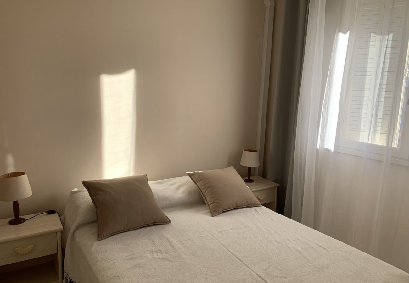 Apartment in Cannes - SIM1283 Proche mer apt familial