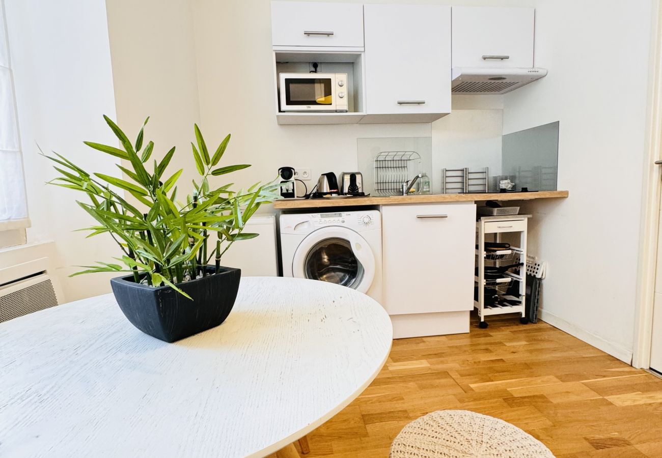 Studio in Cannes - Mimont29  / Pied à terre proche plages