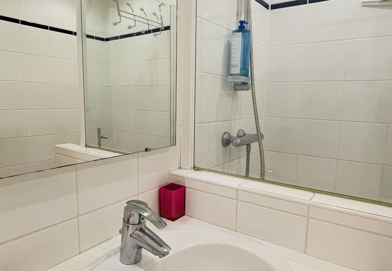 Studio in Cannes - Studio proche centre / FARN4