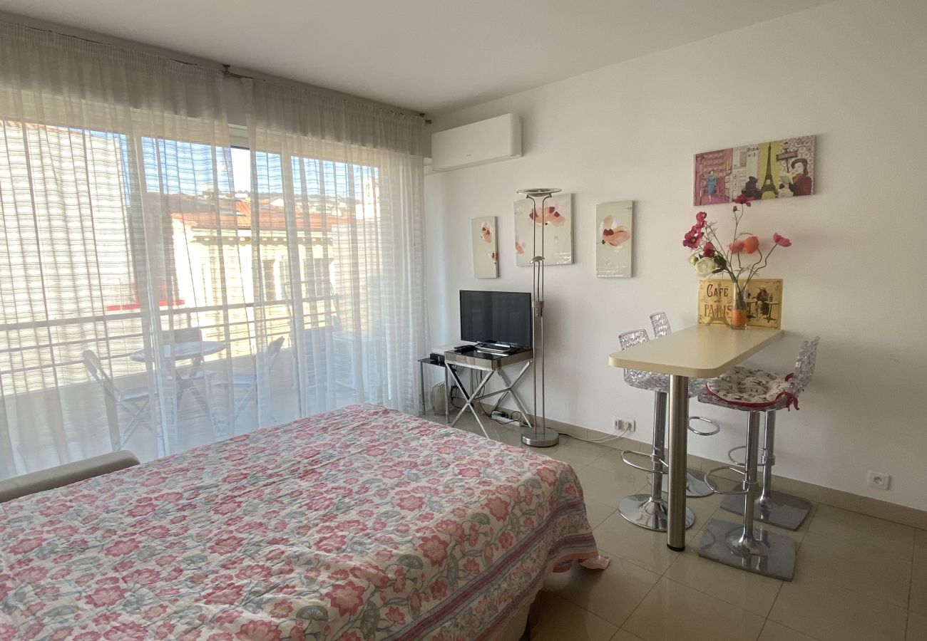 Studio in Cannes - FAR402 / Joli studio centre Croisette Palais