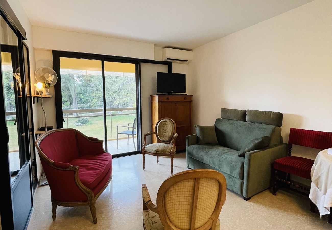 Studio in Cannes - DUJ73 Beau studio au quartier chic de Cannes