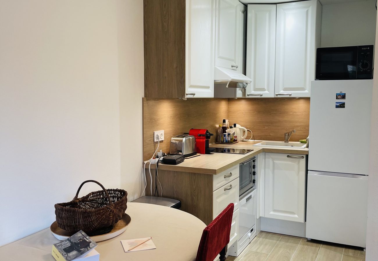 Studio in Cannes - DUJ73 Beau studio au quartier chic de Cannes