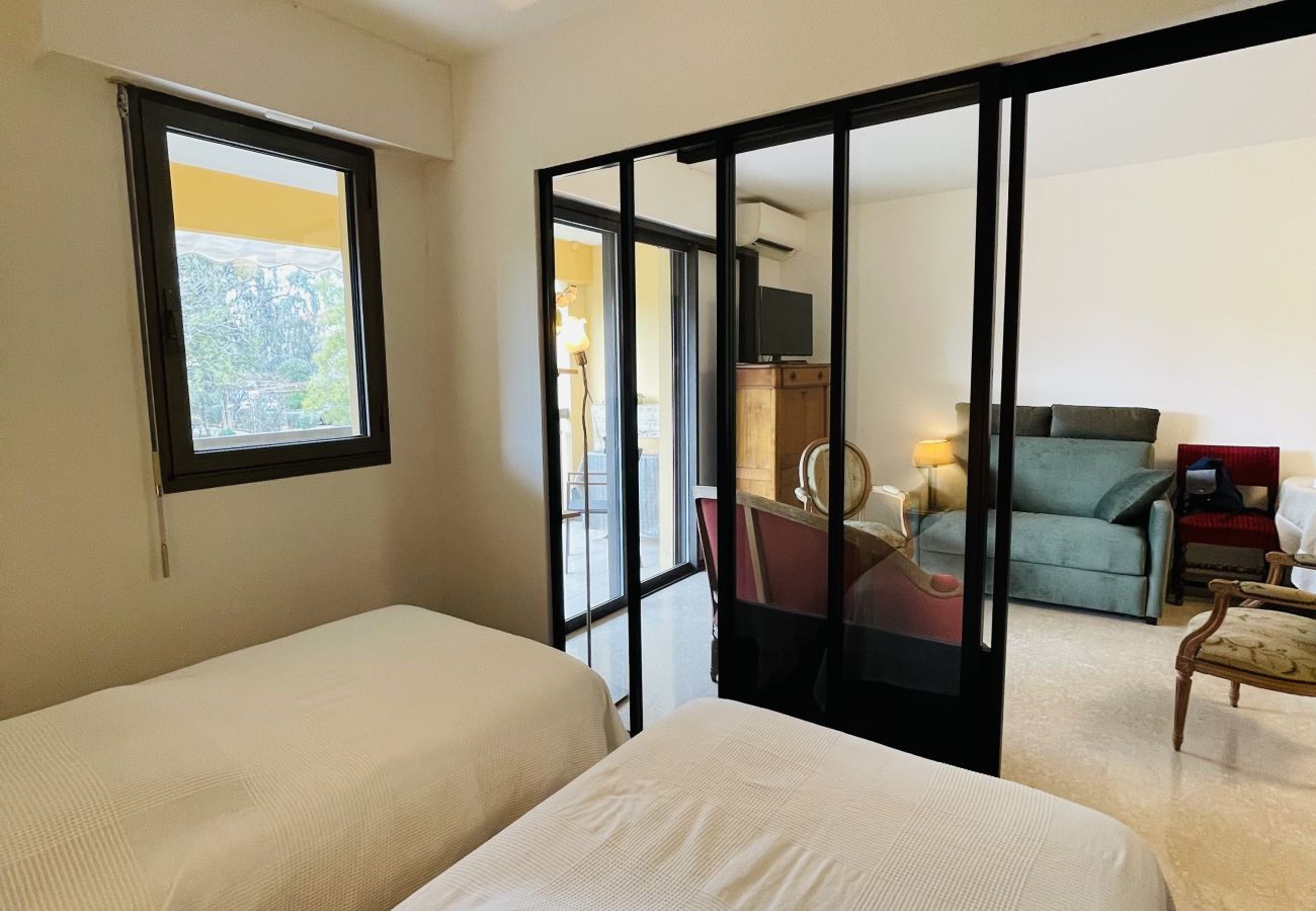 Studio in Cannes - DUJ73 Beau studio au quartier chic de Cannes