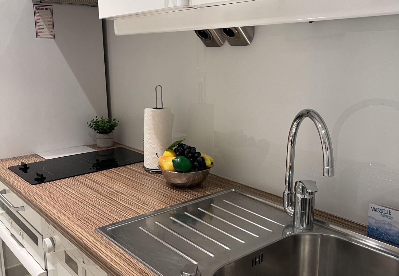 Studio in Cannes - GUN132 / PALAIS MIRAMAR