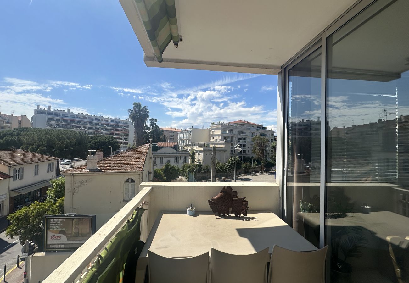 Apartment in Cannes - sk ASCOT, deux chambres proche mer