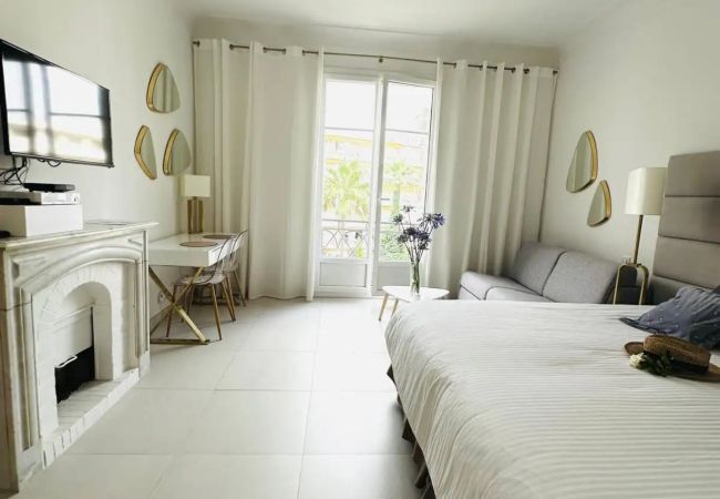 Studio in Cannes - KIRMIR343 / deluxe studio croisette