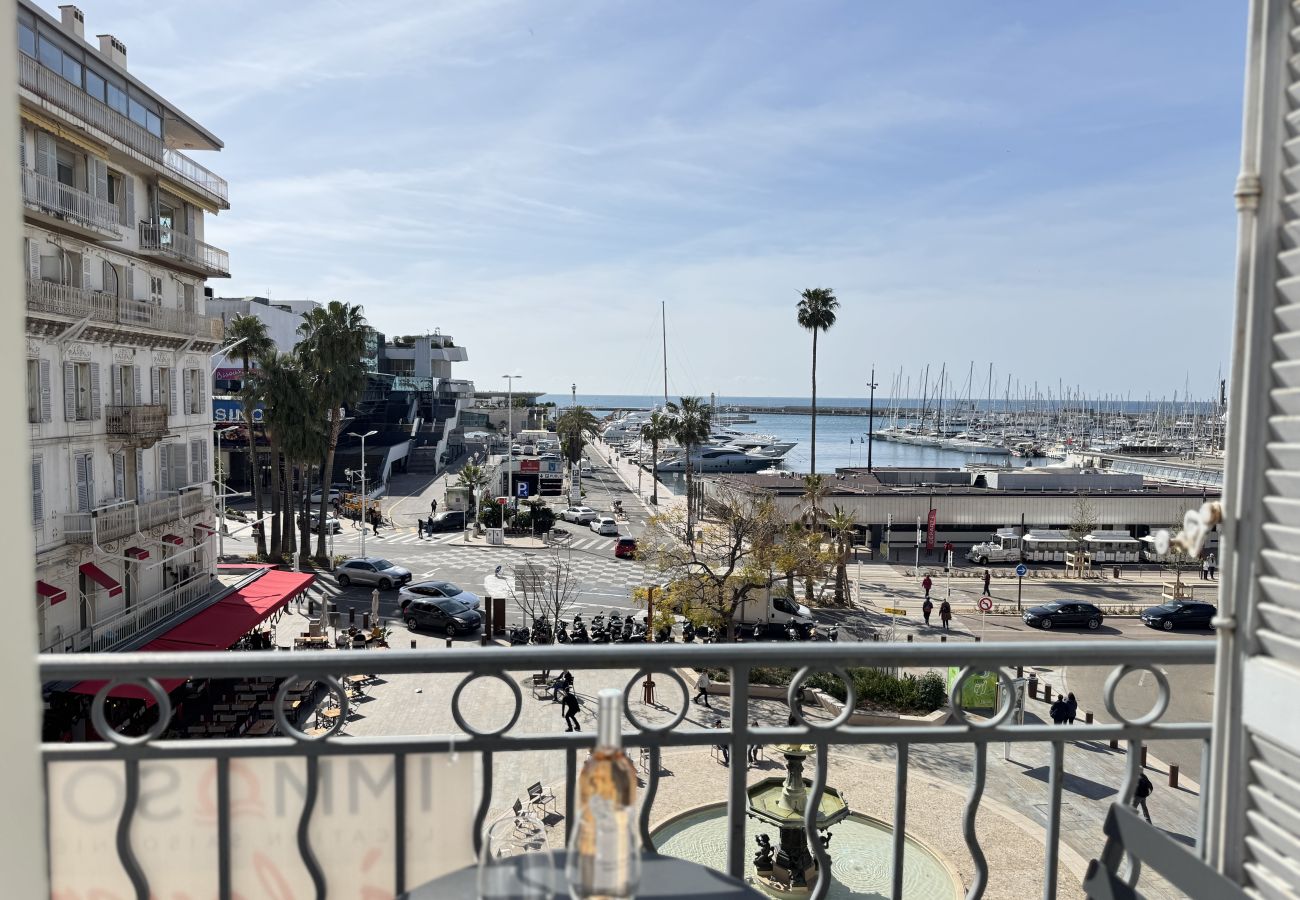 Apartment in Cannes - villa Carmela / charmante suite vue mer