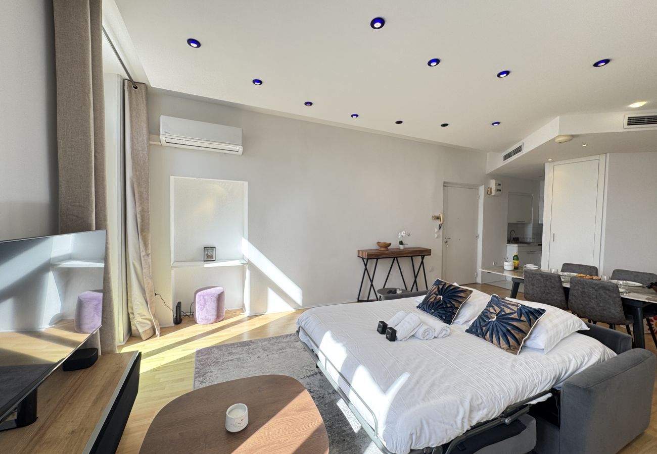 Apartment in Cannes - villa Carmela / charmante suite vue mer