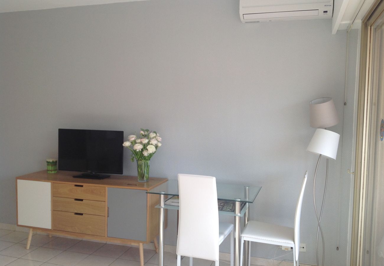 Apartment in Cannes - Apt charmant proche Croisette TAV1896