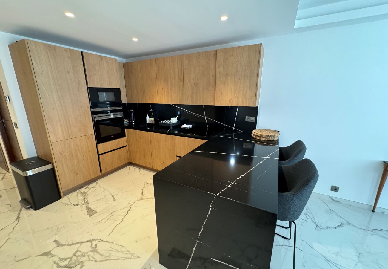 bright L-shaped living room apartment with fully equipped open-plan kitchen and Nespresso, Cannes