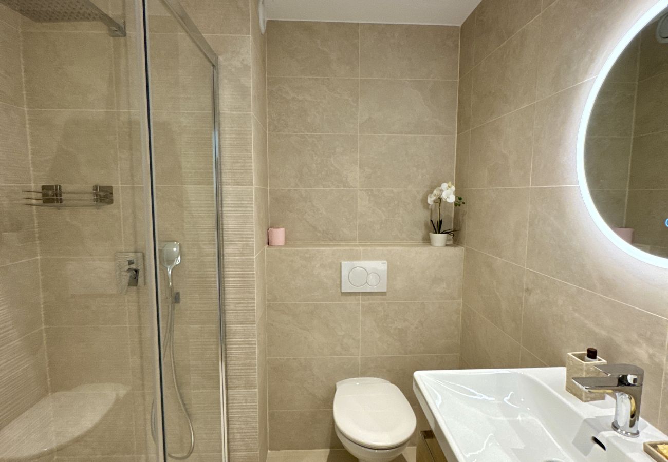 Apartment in Cannes - AZUR, moderne et proche plage