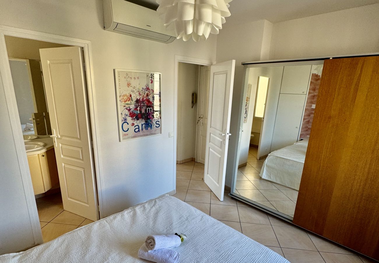 bright and quiet bedroom