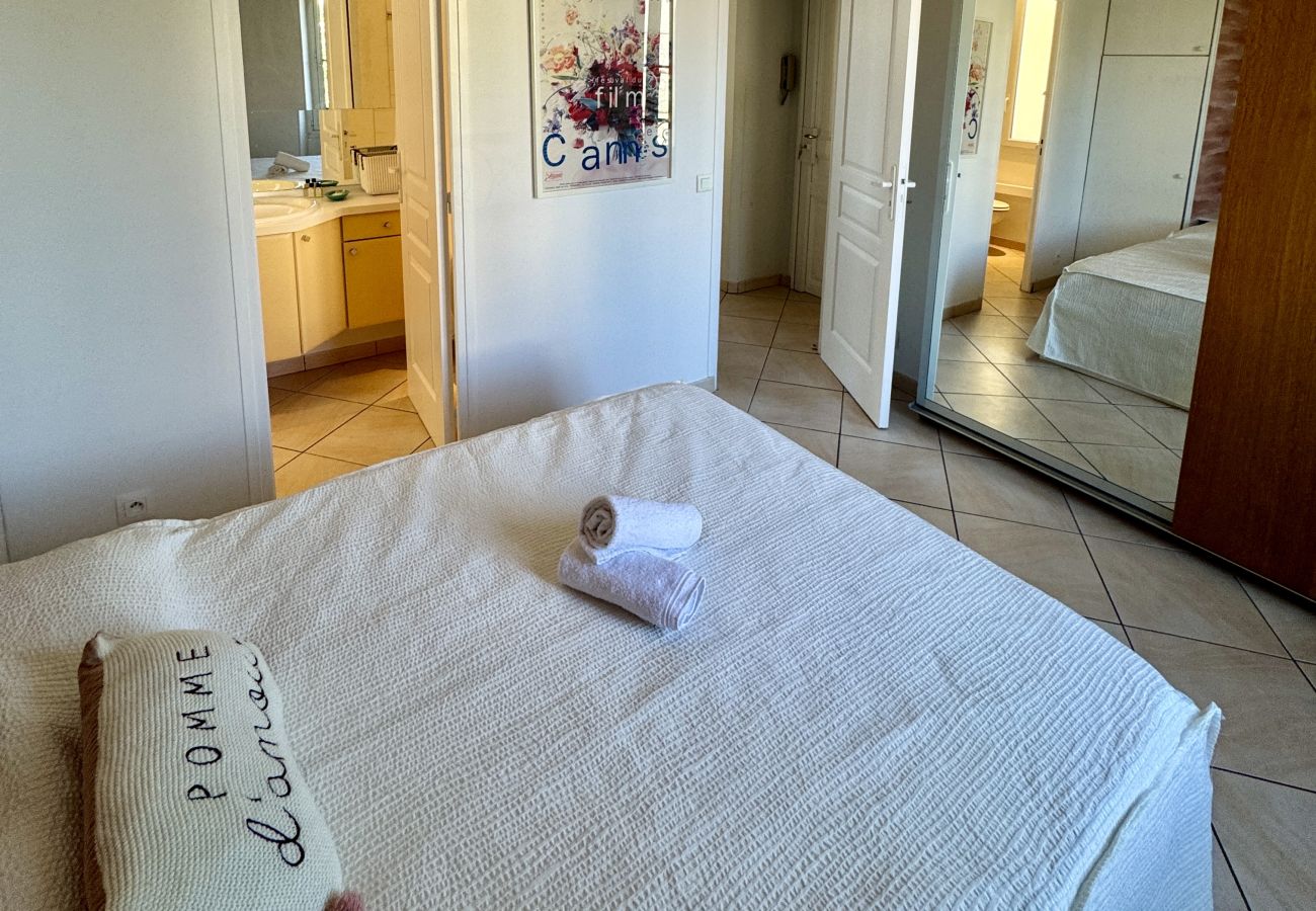 bright and quiet bedroom