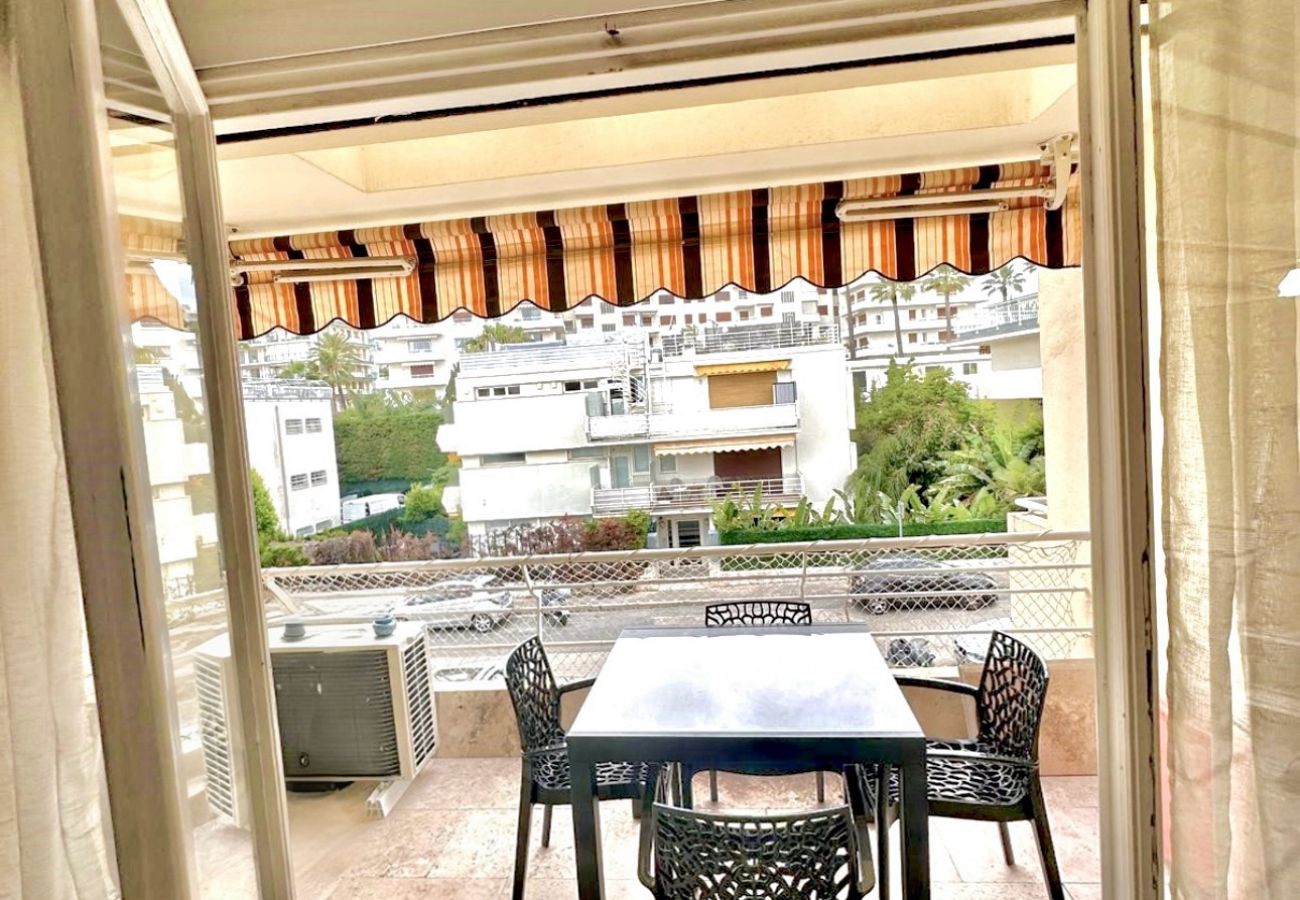 Apartment in Cannes - 2 pièces terrasse proche mer / Les Mouettes