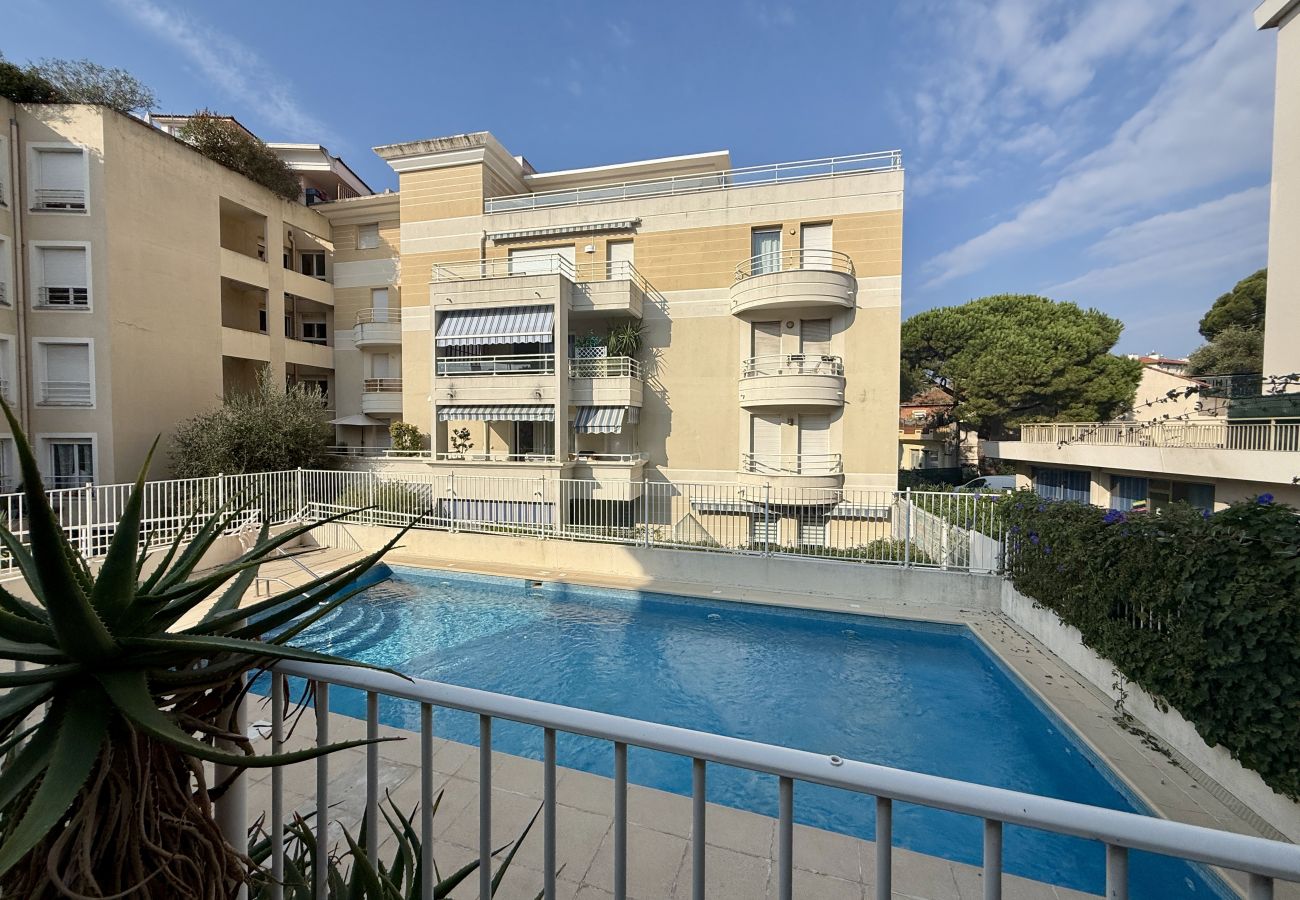 Apartment in Cannes-la-Bocca - DAPHNE