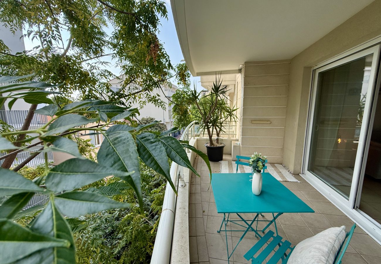 Apartment in Cannes-la-Bocca - DAPHNE